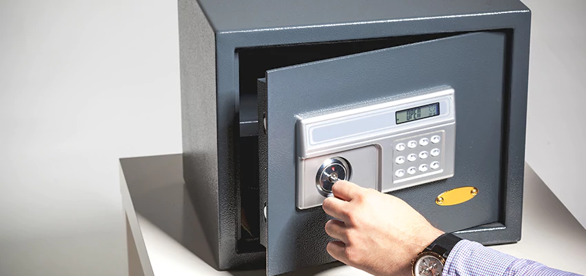 Jewelry Safe Unlocking Service in Zion, Illinois